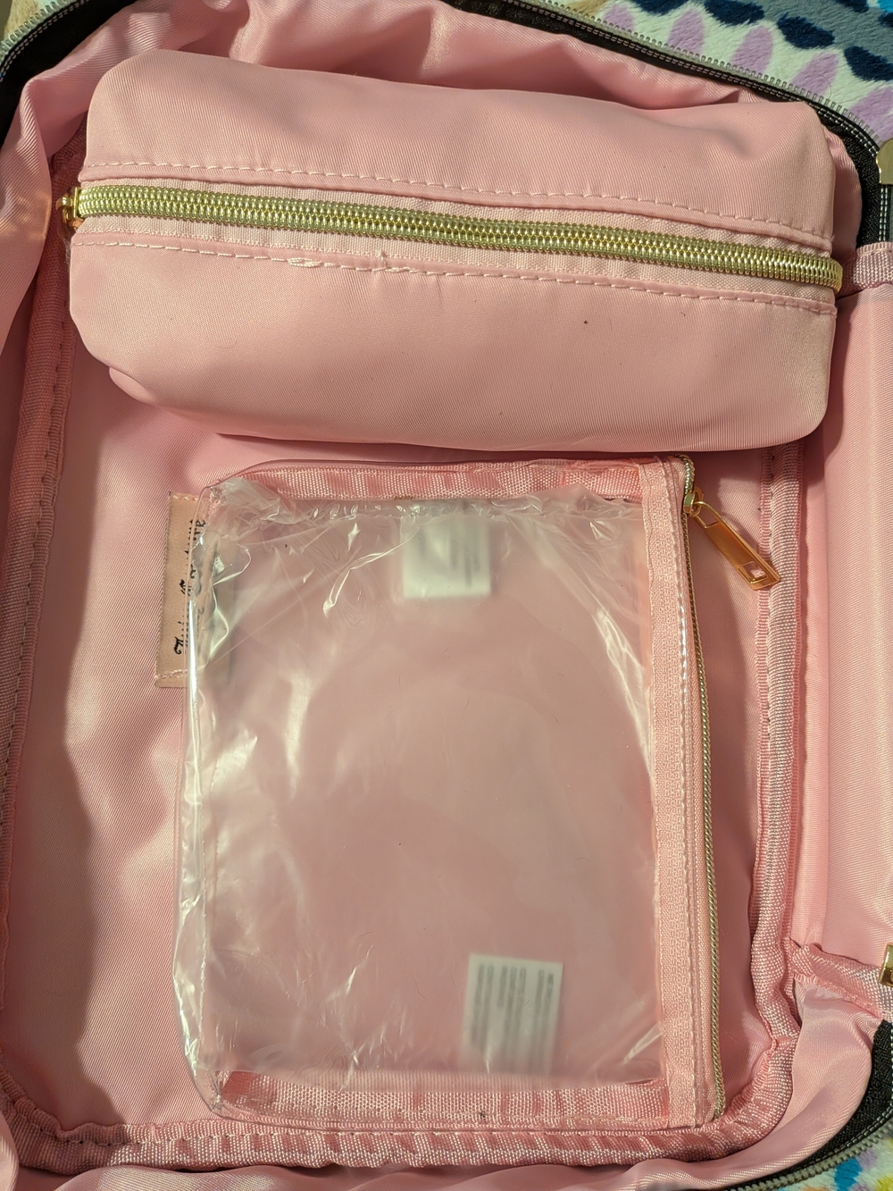 Juicy Couture Black and Gold Travel Bag - Picture 11 of 15
